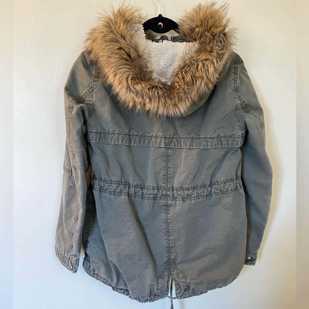 Divided | Olive Green Pile Lined Parka Fur Hood | Size 6 - Picture 4 of 12